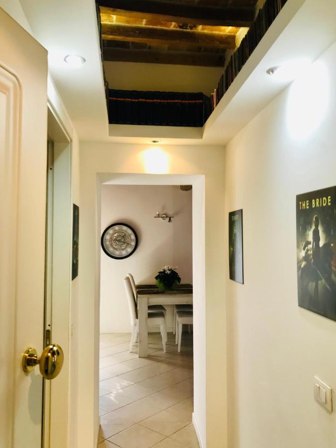 Le Deja Vue Apartment ชิตตา ดิ กัสเตลโล ภายนอก รูปภาพ